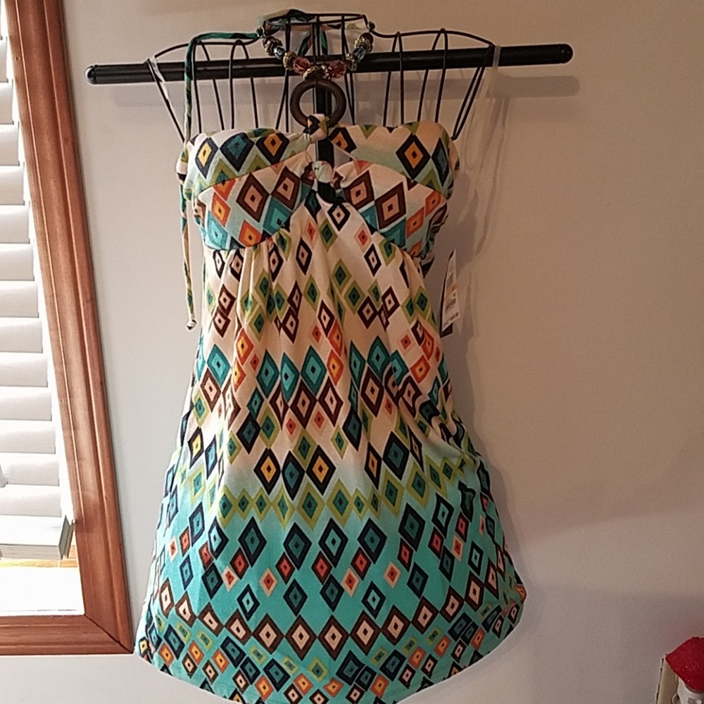 Grass halter top